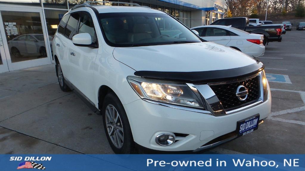 used 2014 Nissan Pathfinder car, priced at $10,992