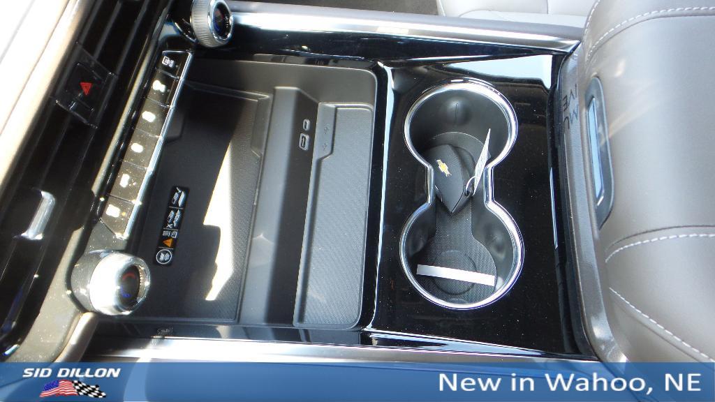 new 2025 Chevrolet Suburban car, priced at $74,648