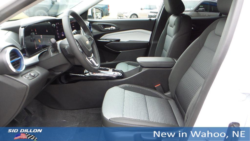 new 2026 Chevrolet Trax car, priced at $25,885