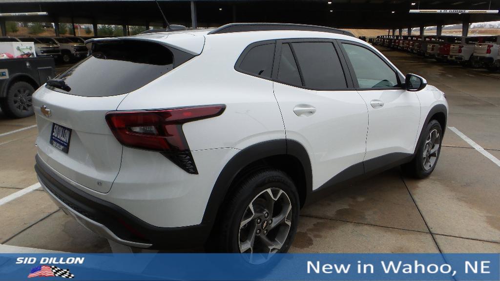 new 2026 Chevrolet Trax car, priced at $25,885