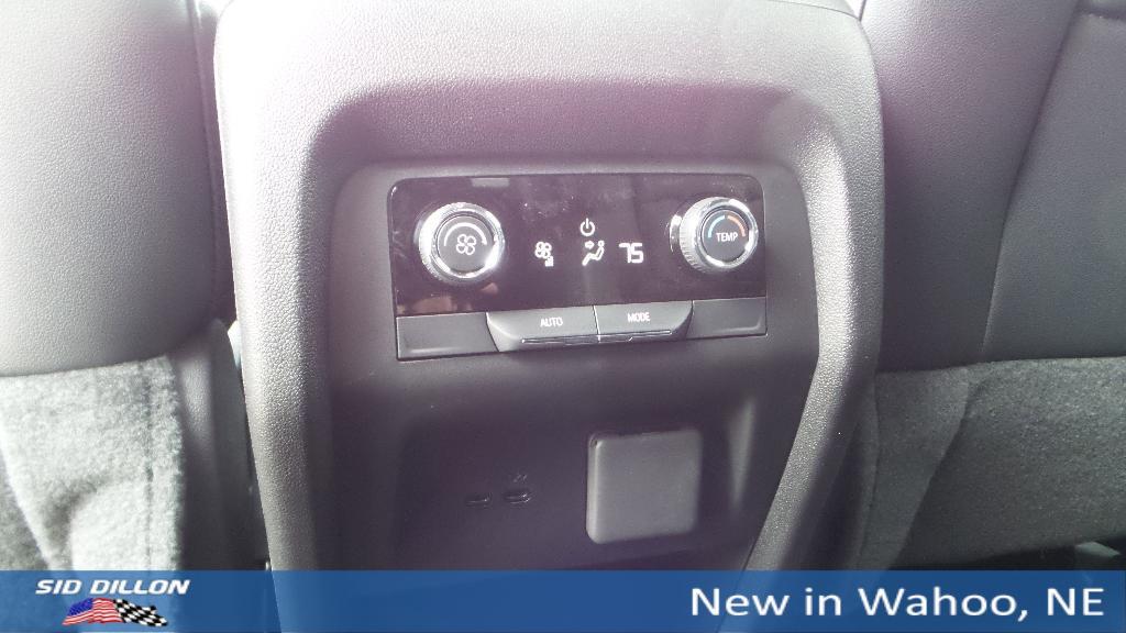 new 2025 Chevrolet Traverse car, priced at $54,380