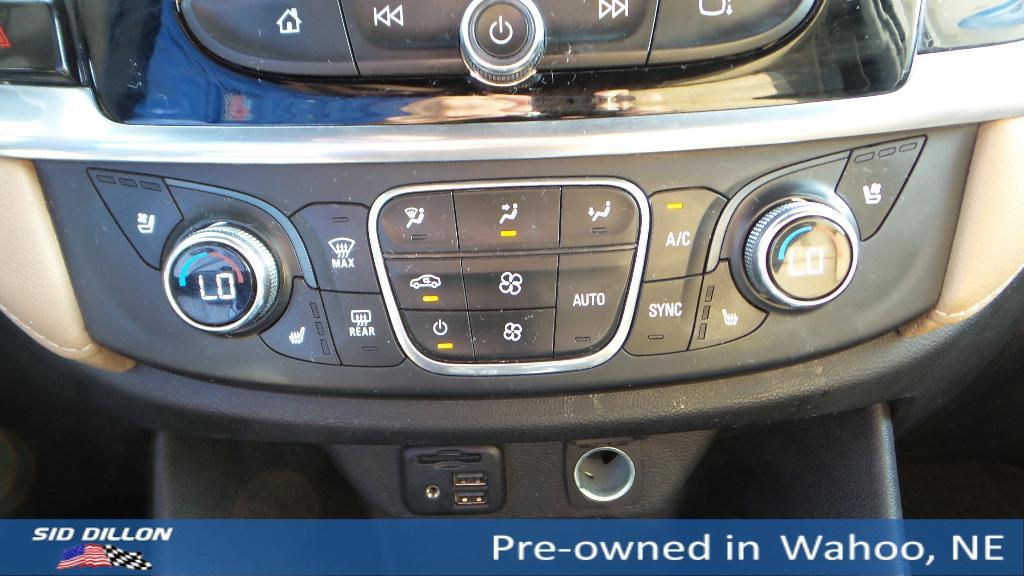 used 2022 Chevrolet Traverse car, priced at $36,471