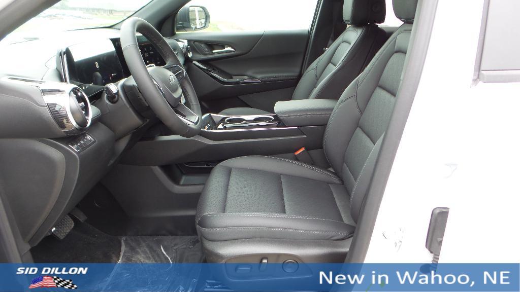 new 2025 Chevrolet Equinox car, priced at $35,535