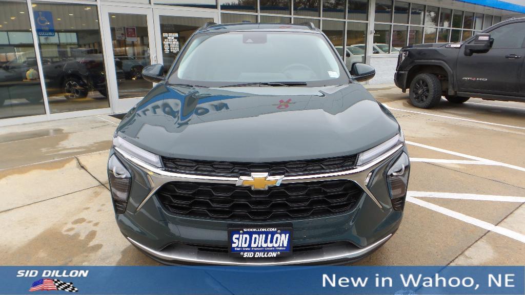 new 2026 Chevrolet Trax car, priced at $25,885