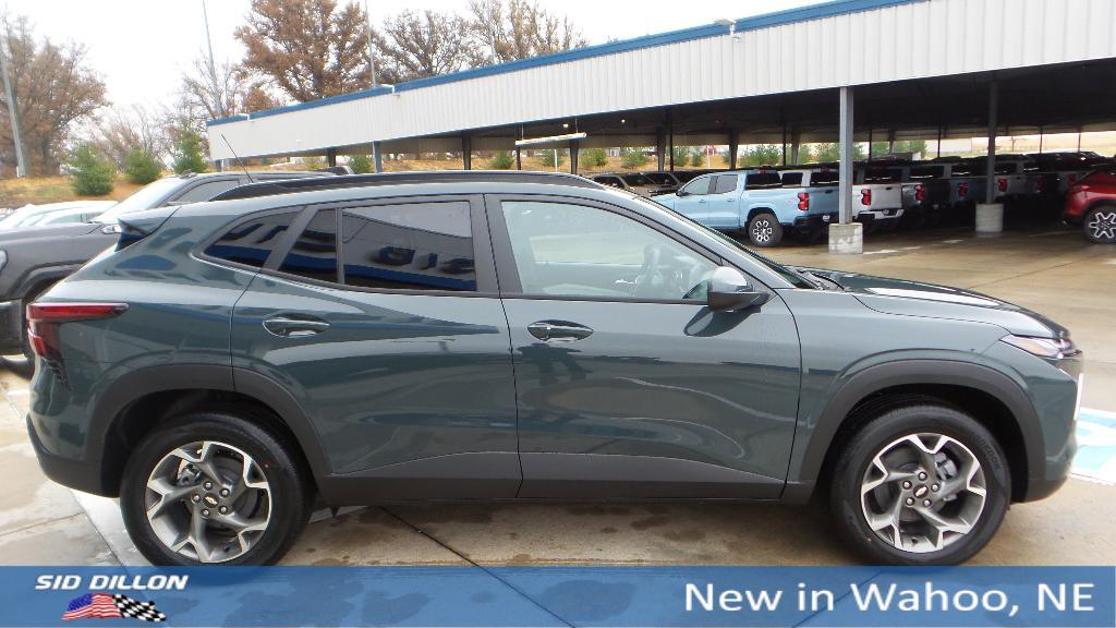 new 2026 Chevrolet Trax car, priced at $25,885