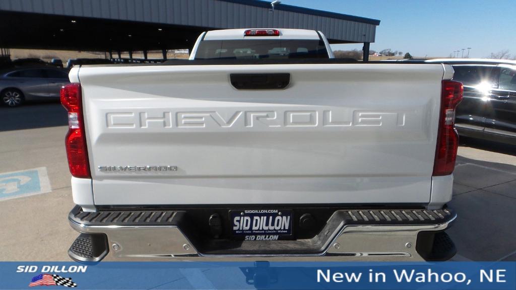new 2024 Chevrolet Silverado 1500 car, priced at $42,325