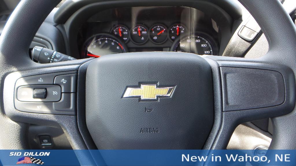 new 2025 Chevrolet Silverado 1500 car, priced at $42,675