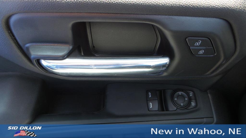 new 2025 Chevrolet Silverado 1500 car, priced at $42,675