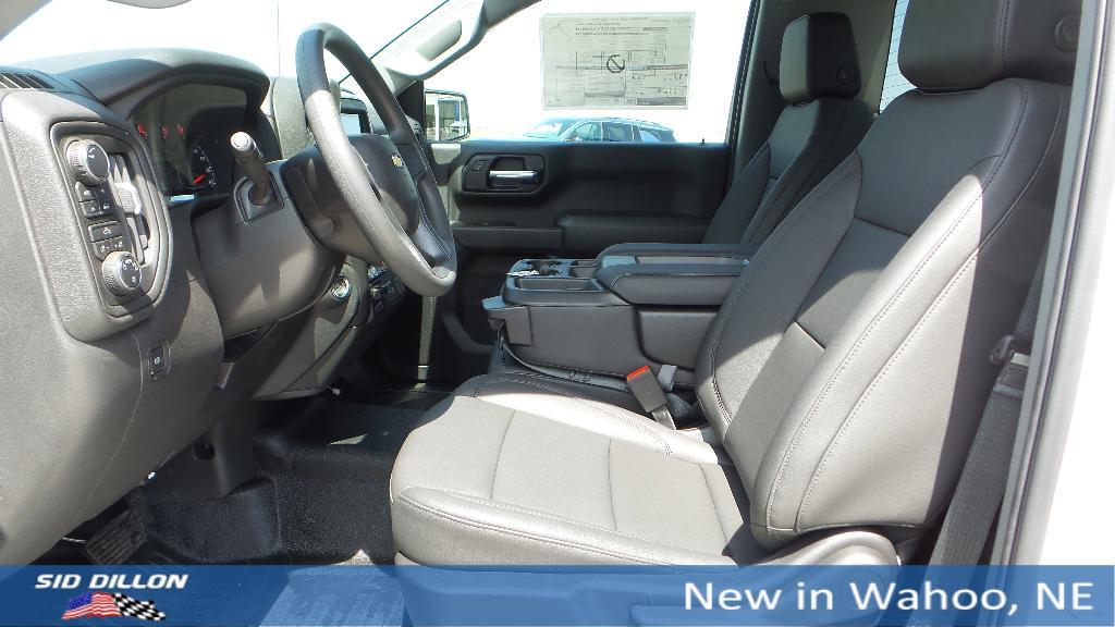 new 2025 Chevrolet Silverado 1500 car, priced at $42,675