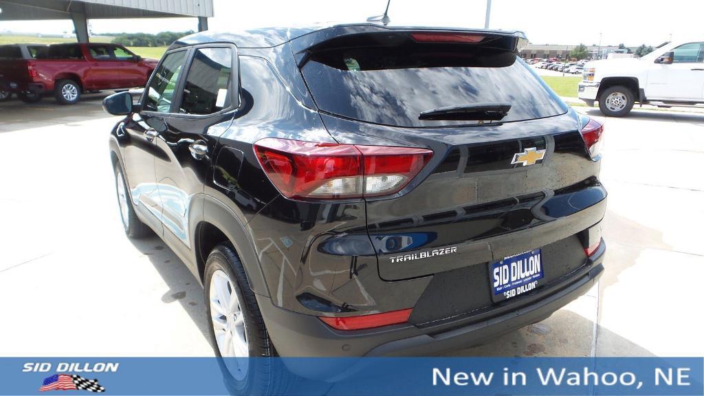 new 2024 Chevrolet TrailBlazer car, priced at $23,654