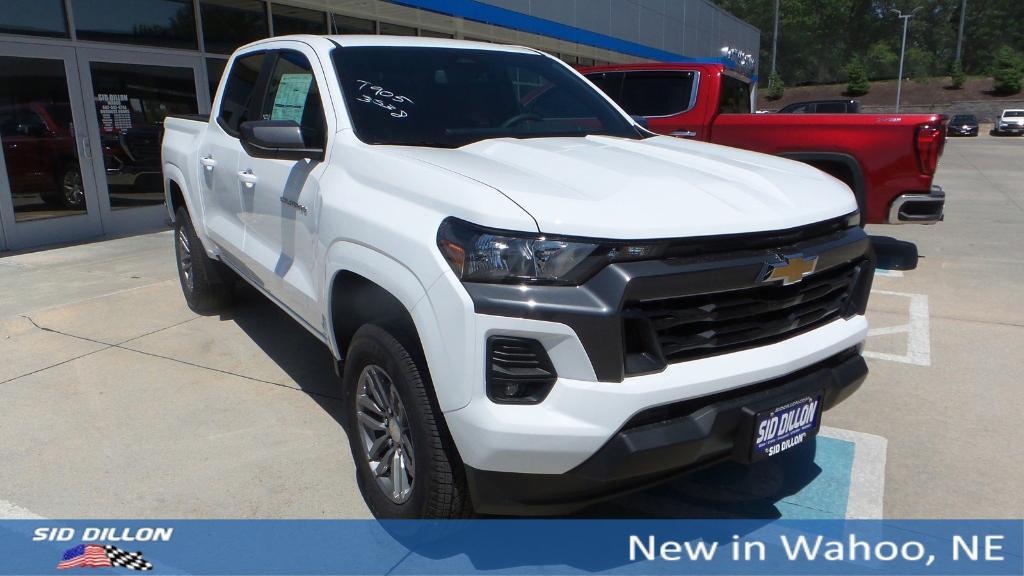 new 2024 Chevrolet Colorado car, priced at $35,629