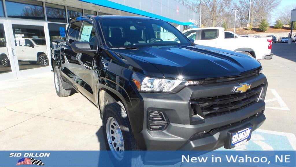 new 2025 Chevrolet Colorado car, priced at $38,435