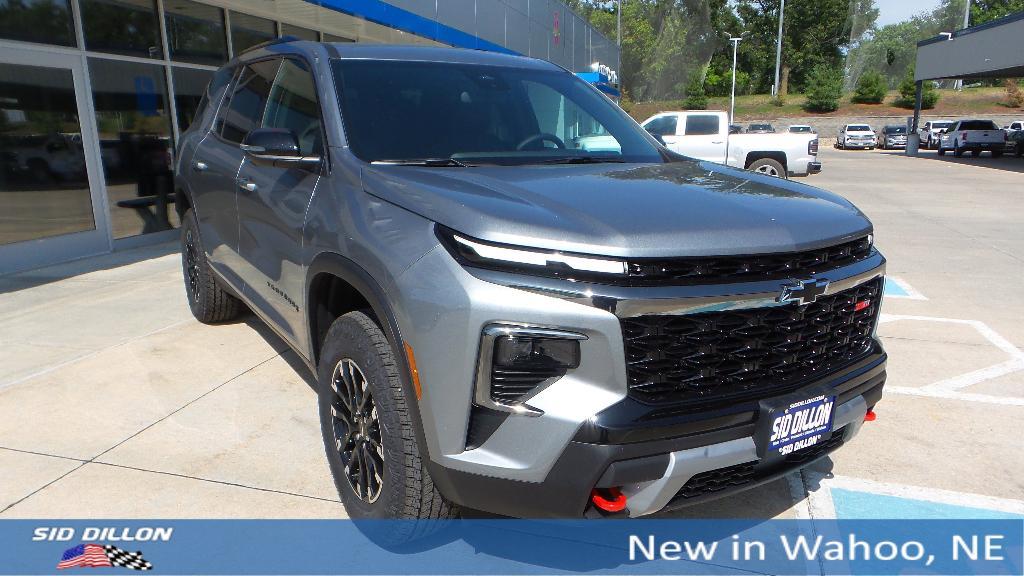 new 2025 Chevrolet Traverse car, priced at $50,160