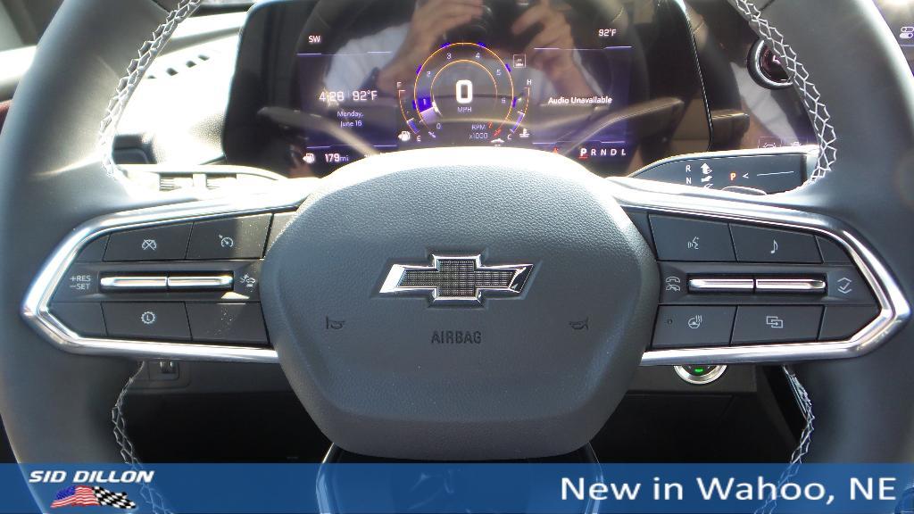 new 2025 Chevrolet Traverse car, priced at $50,160