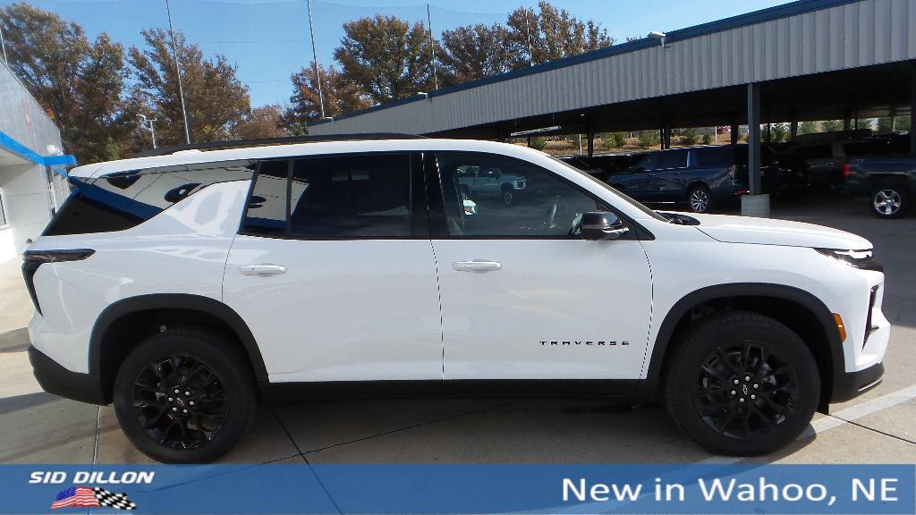 new 2026 Chevrolet Traverse car, priced at $48,205