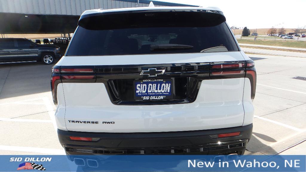 new 2026 Chevrolet Traverse car, priced at $48,205