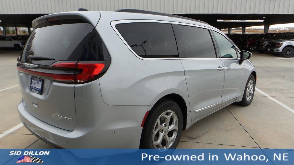 used 2023 Chrysler Pacifica car, priced at $39,991