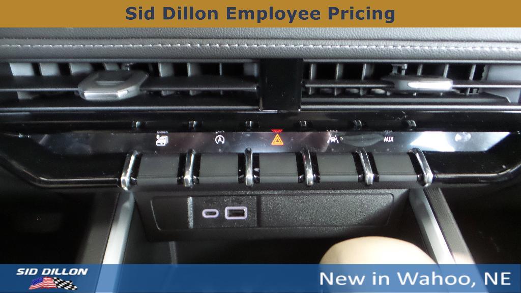 new 2024 Chevrolet Colorado car, priced at $41,730