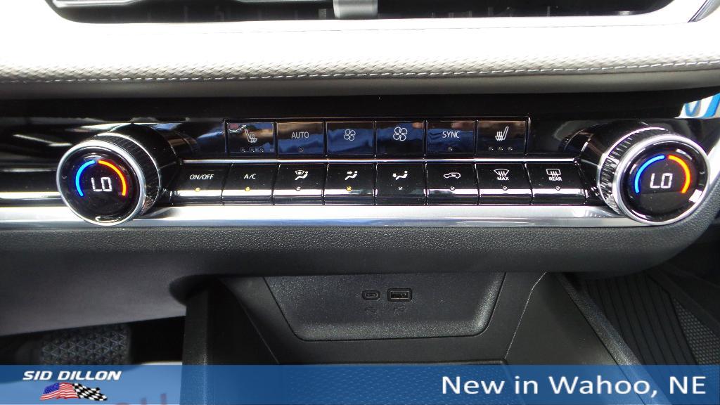 new 2026 Chevrolet Equinox car, priced at $35,740