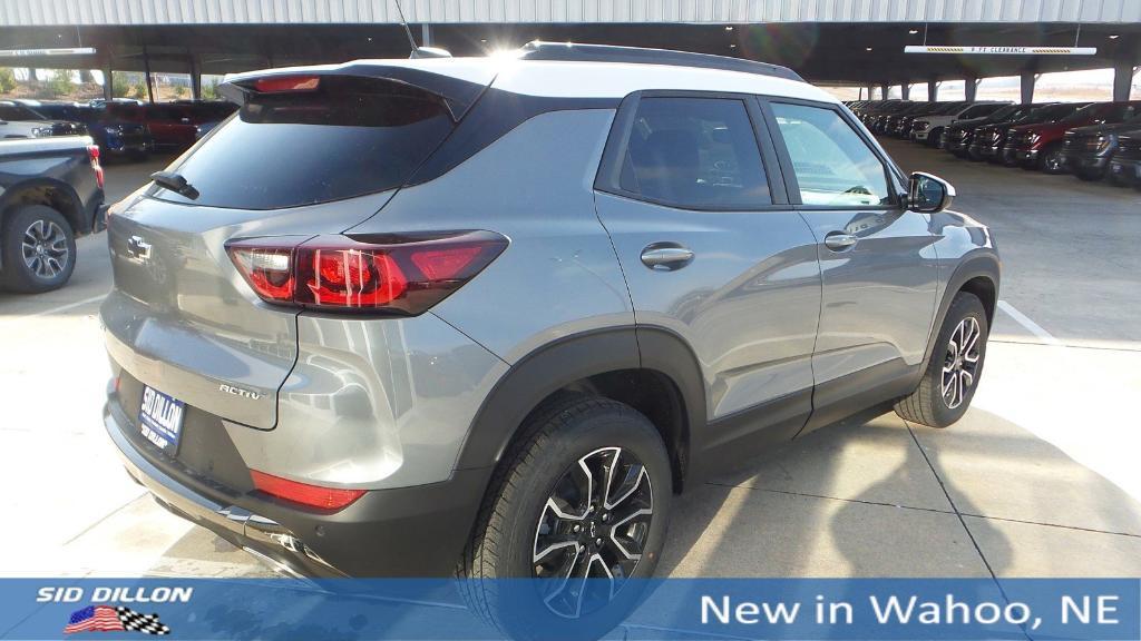 new 2025 Chevrolet TrailBlazer car, priced at $32,185