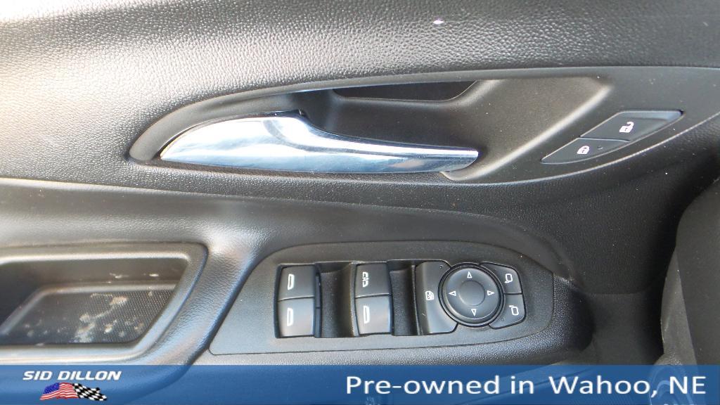 used 2022 Chevrolet Equinox car, priced at $18,871