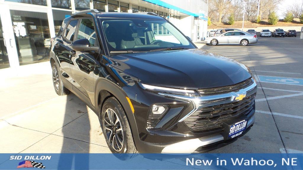 new 2025 Chevrolet TrailBlazer car, priced at $27,749