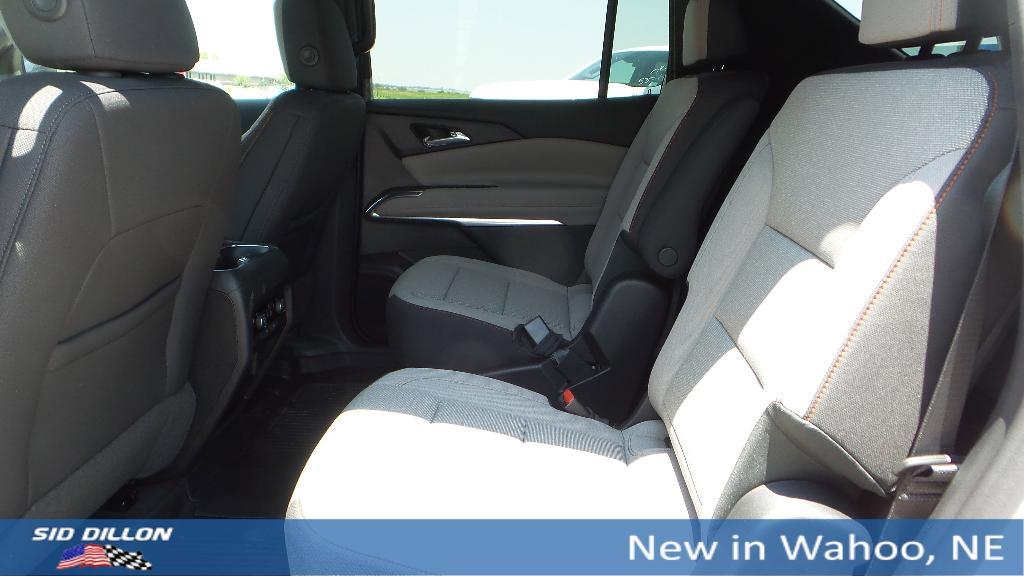 new 2025 Chevrolet Traverse car, priced at $44,417