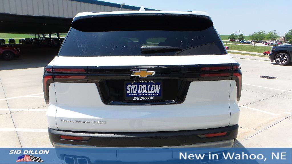new 2025 Chevrolet Traverse car, priced at $44,417