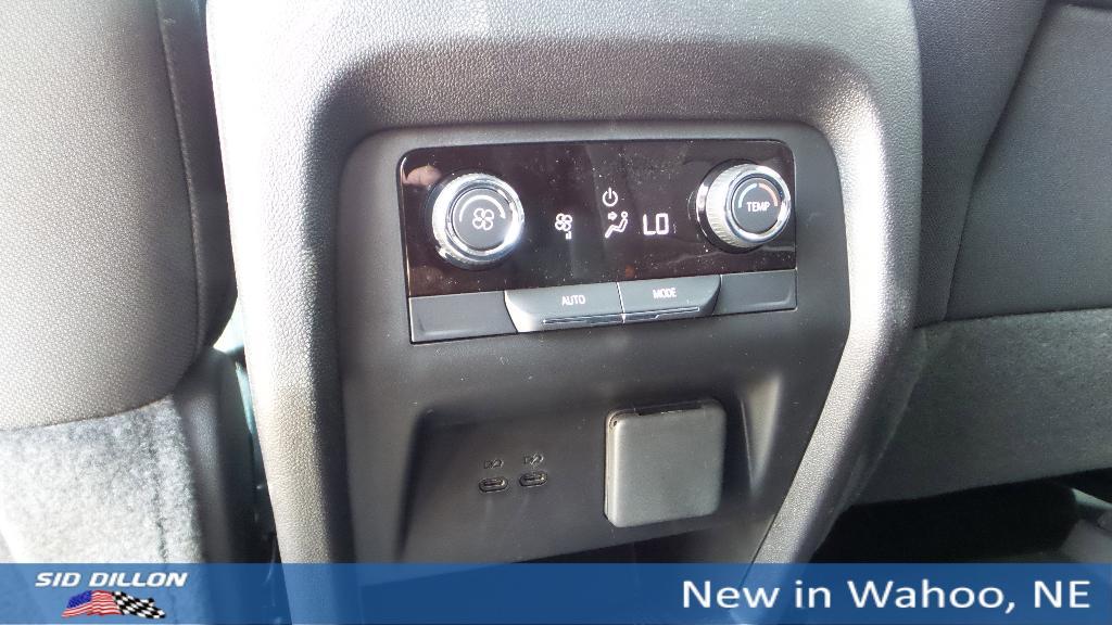 new 2025 Chevrolet Traverse car, priced at $44,417