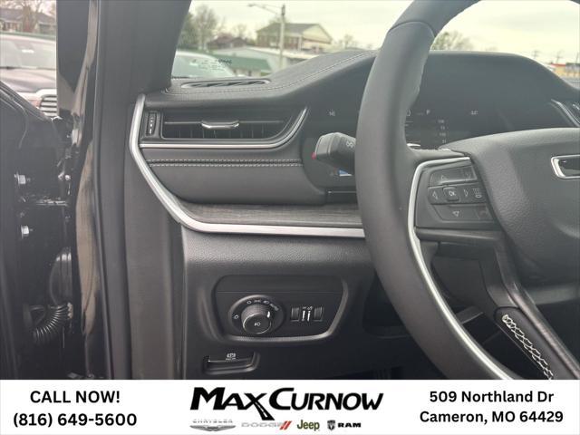 new 2025 Jeep Grand Cherokee car, priced at $48,676