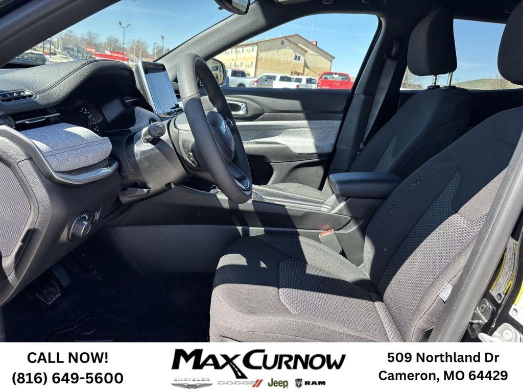 new 2025 Jeep Compass car, priced at $26,598
