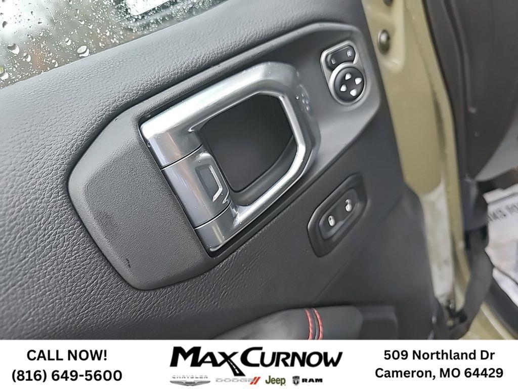 new 2025 Jeep Wrangler car, priced at $53,895