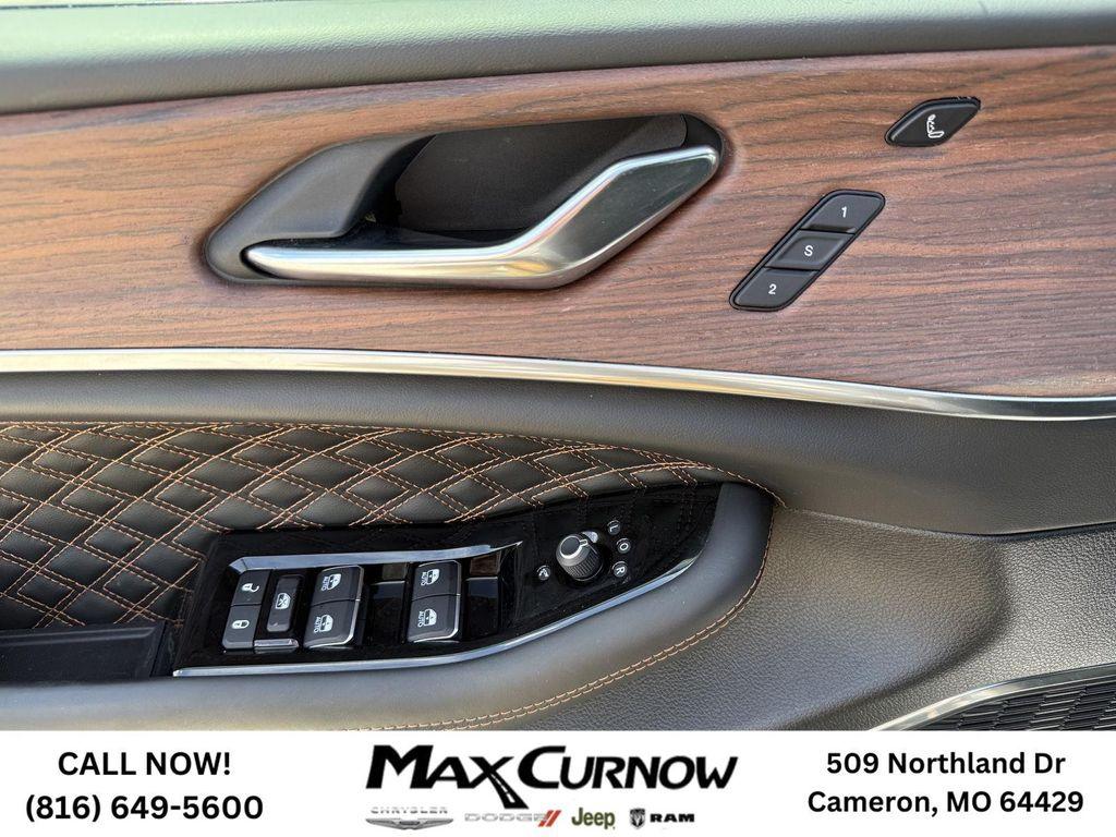 used 2024 Jeep Grand Cherokee car, priced at $49,988