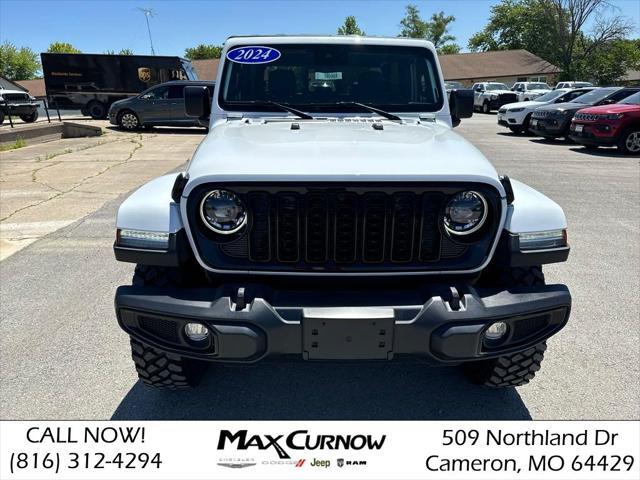 new 2024 Jeep Gladiator car, priced at $42,474