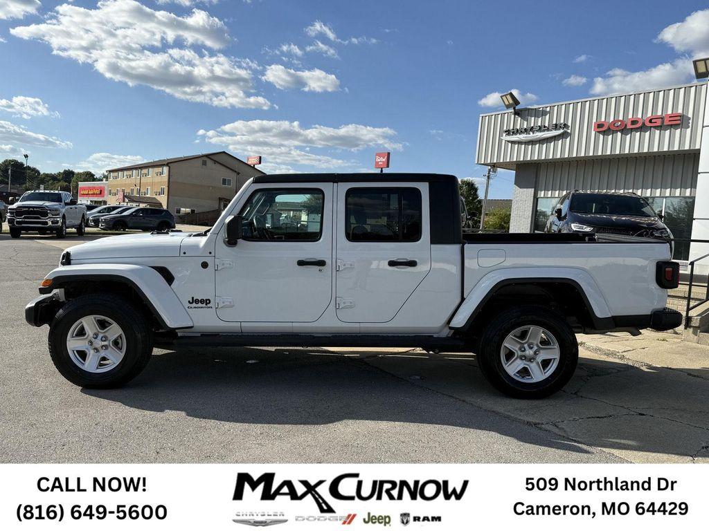 used 2022 Jeep Gladiator car, priced at $30,988