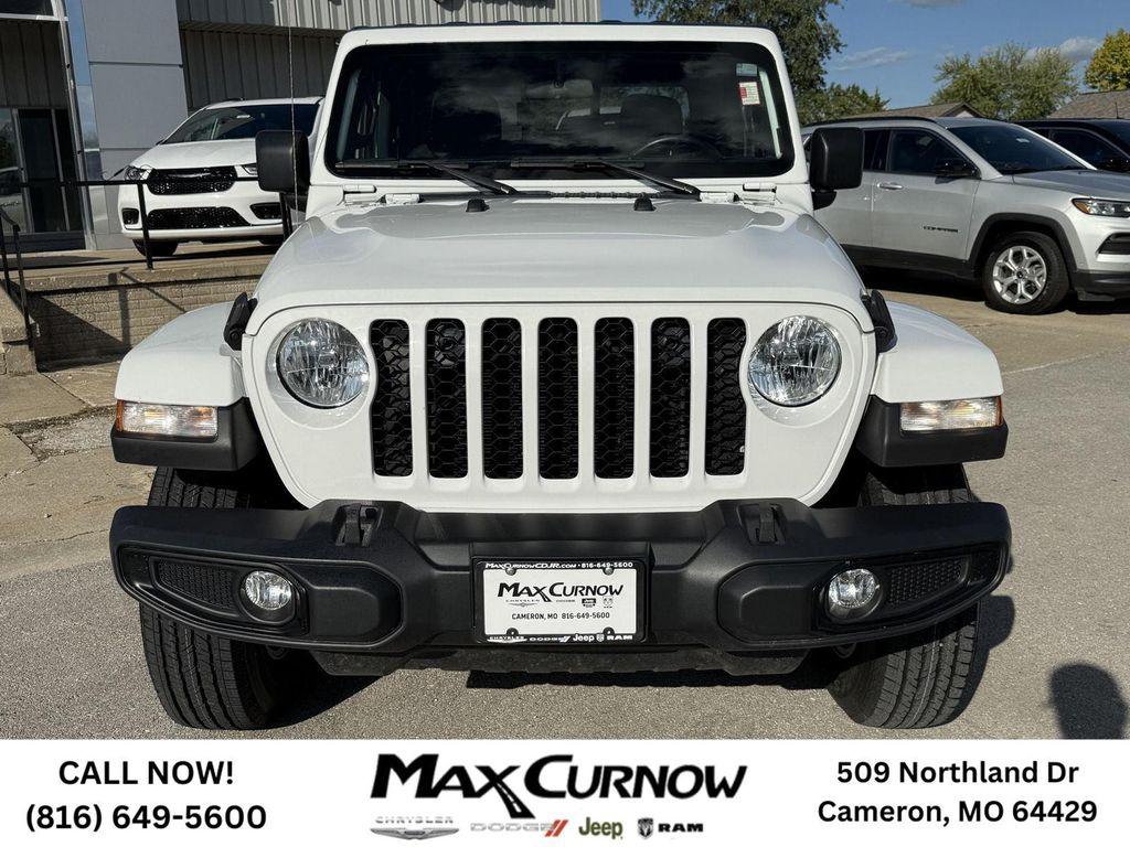 used 2022 Jeep Gladiator car, priced at $30,988