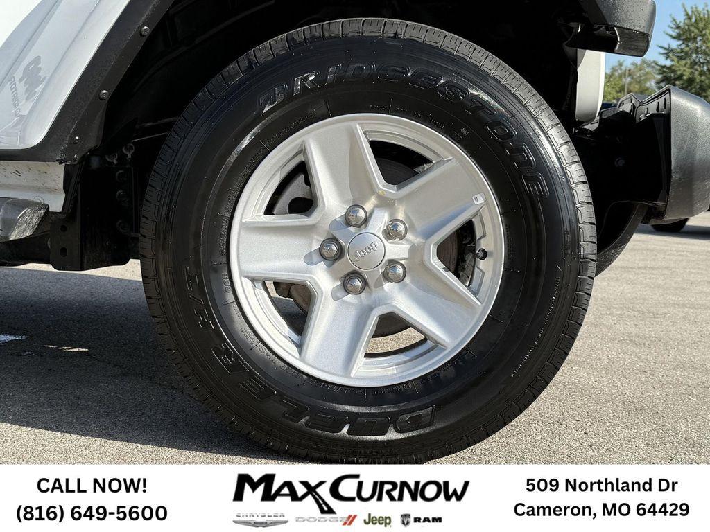used 2022 Jeep Gladiator car, priced at $30,988