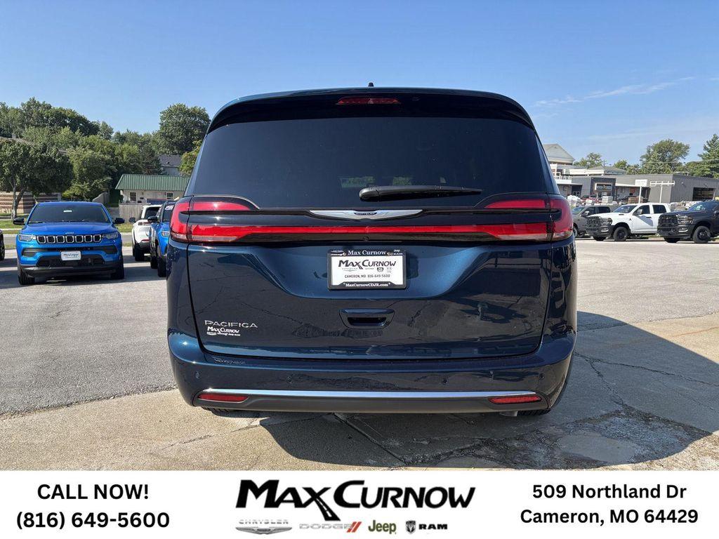 new 2025 Chrysler Pacifica car, priced at $42,663