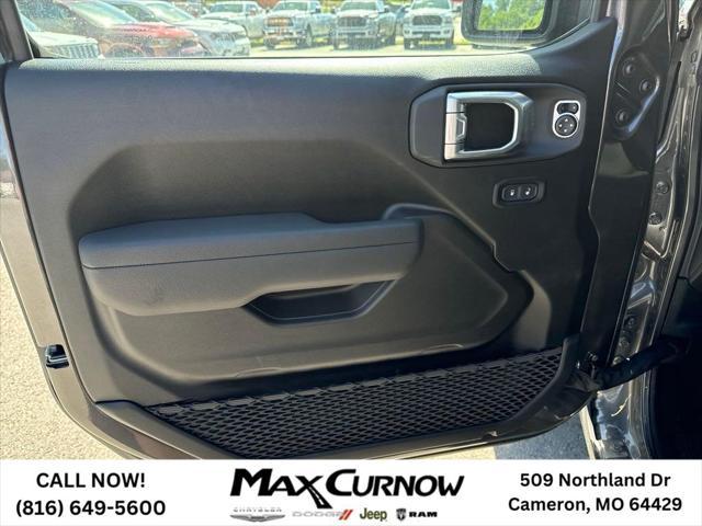 new 2024 Jeep Gladiator car, priced at $40,604