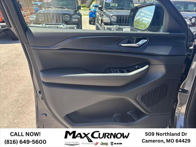 new 2025 Jeep Grand Cherokee L car, priced at $40,914