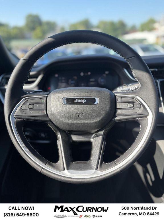 new 2025 Jeep Grand Cherokee car, priced at $44,570