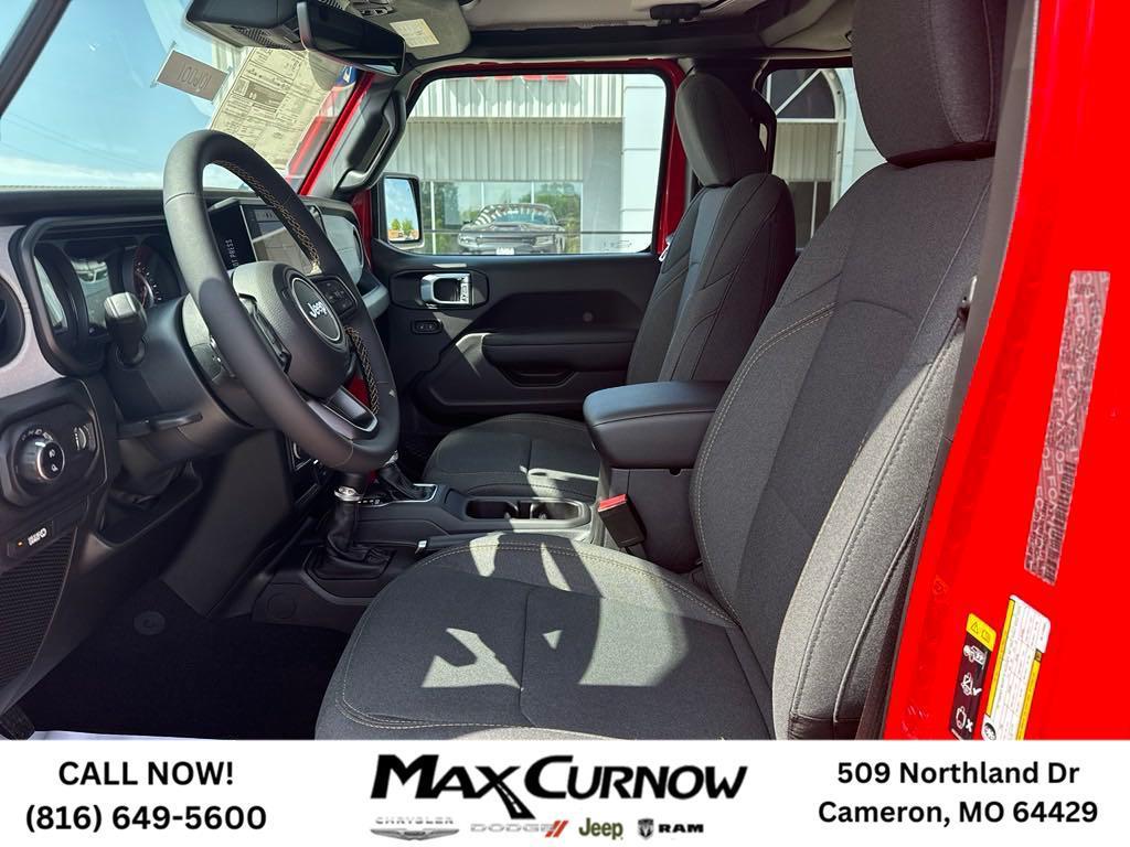 new 2024 Jeep Gladiator car, priced at $45,179