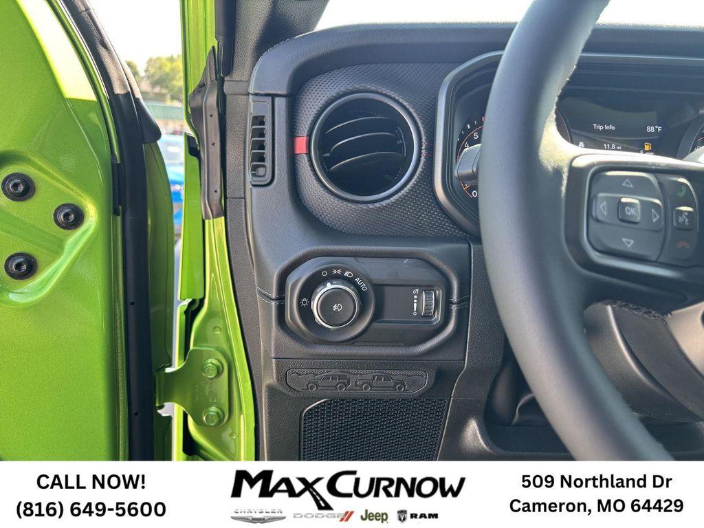 new 2025 Jeep Wrangler car, priced at $61,044