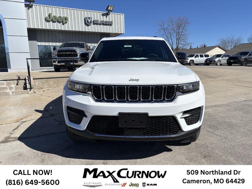 new 2025 Jeep Grand Cherokee car, priced at $38,748