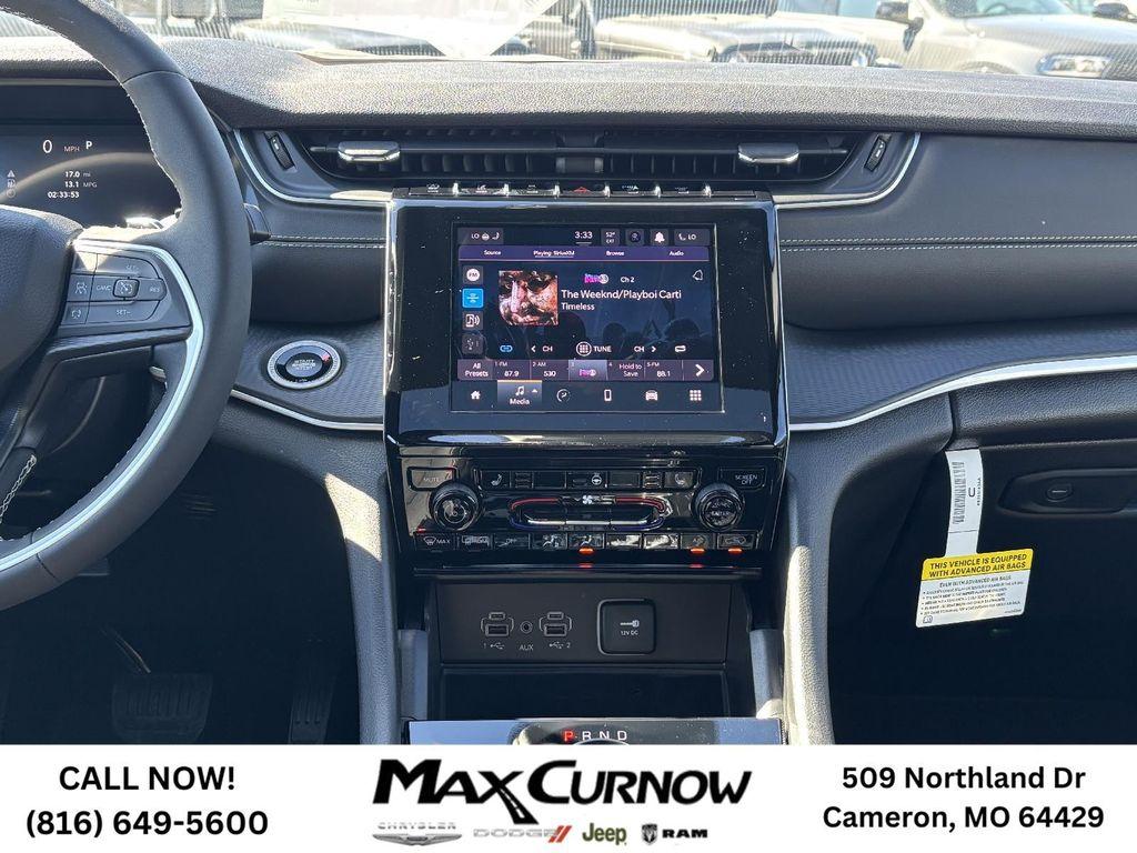 new 2025 Jeep Grand Cherokee car, priced at $38,748