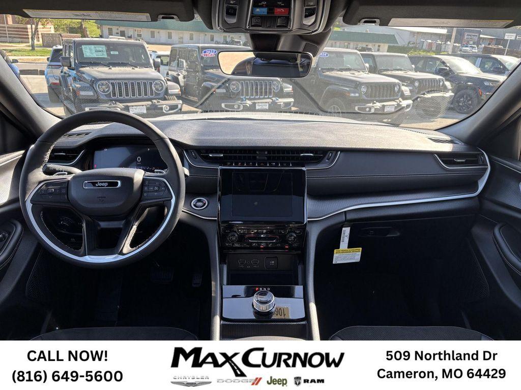 new 2025 Jeep Grand Cherokee car, priced at $39,485