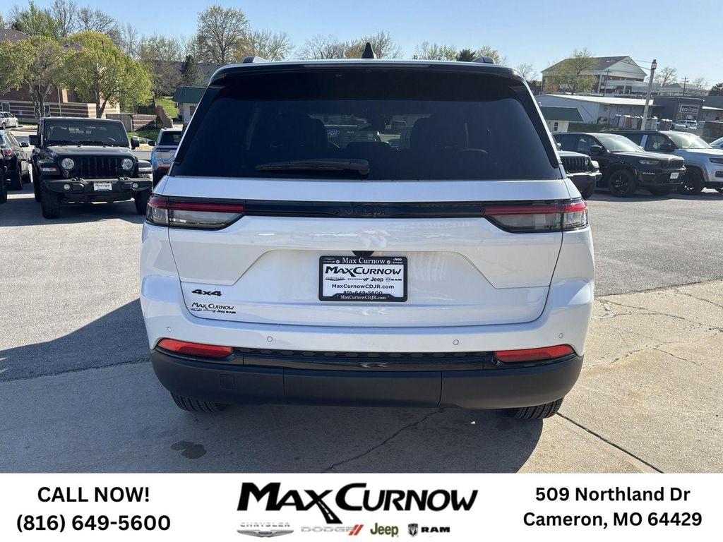 new 2025 Jeep Grand Cherokee car, priced at $39,485