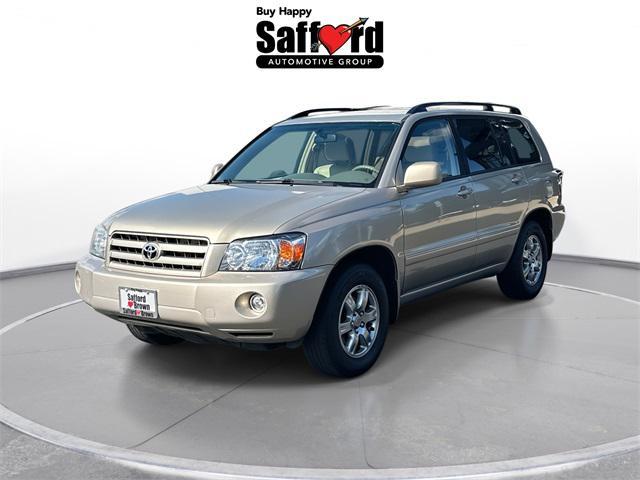 used 2005 Toyota Highlander car, priced at $5,975