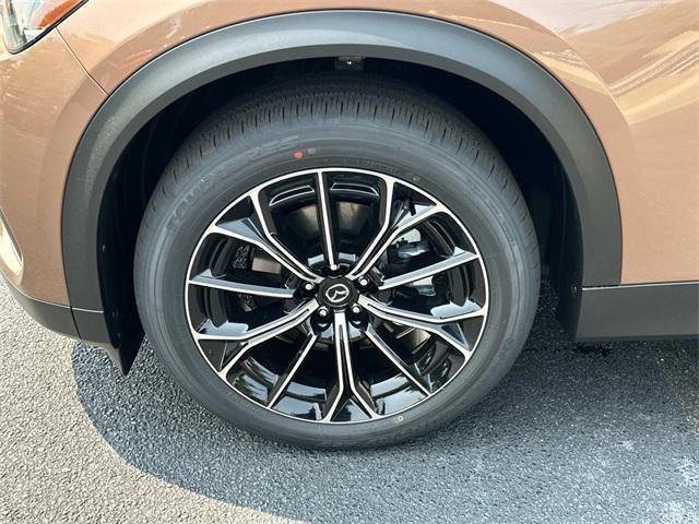 new 2025 Mazda CX-70 PHEV car, priced at $55,455