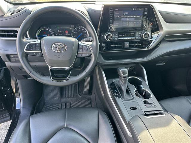 used 2021 Toyota Highlander Hybrid car, priced at $25,775